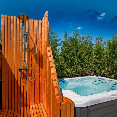 Hannover - Phil & Max Hotels Und Apartments Messe Hotel 4*