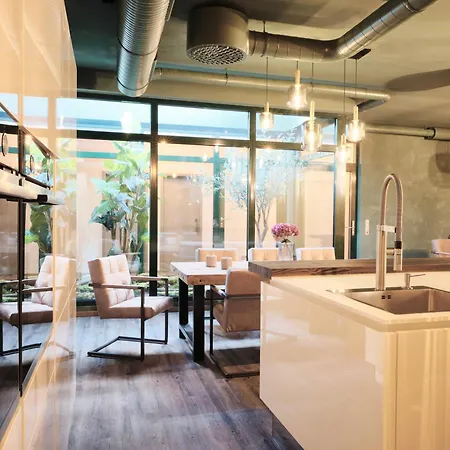 Hannover - Phil & Max Hotels Und Apartments Messe Hotel