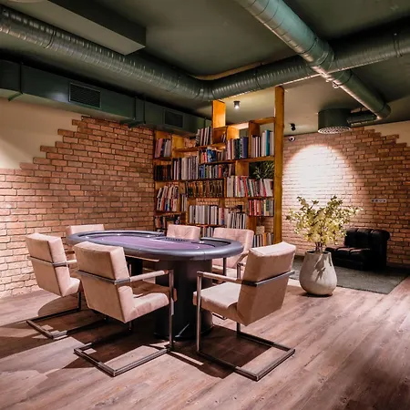 Hotel Hannover - Phil & Max Und Messe 4*