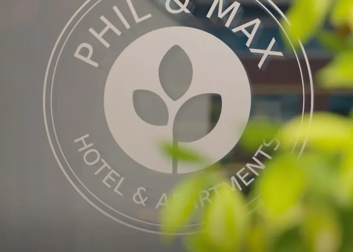Hannover - Phil & Max Und Messe Латцен