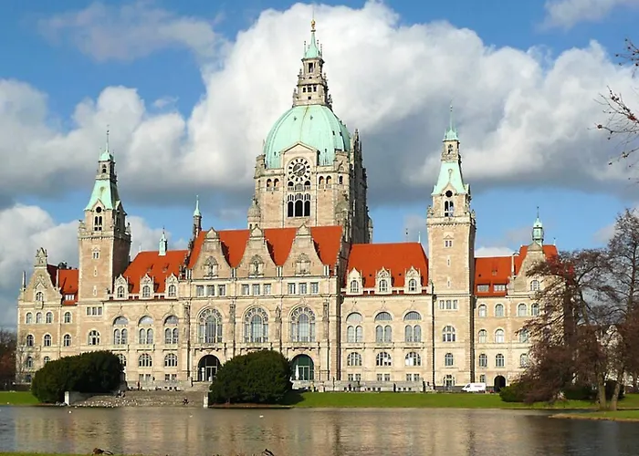 Отель Hannover - Phil & Max Und Messe 4*