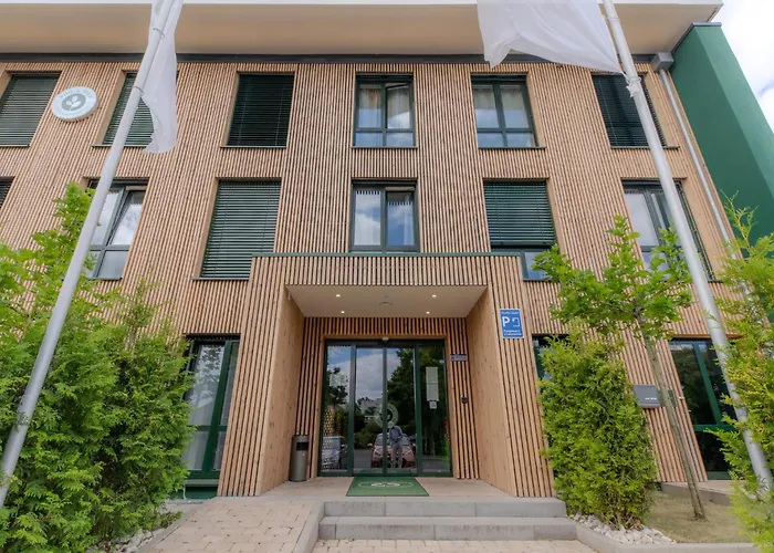 Hannover - Phil & Max Und Messe Отель 4*